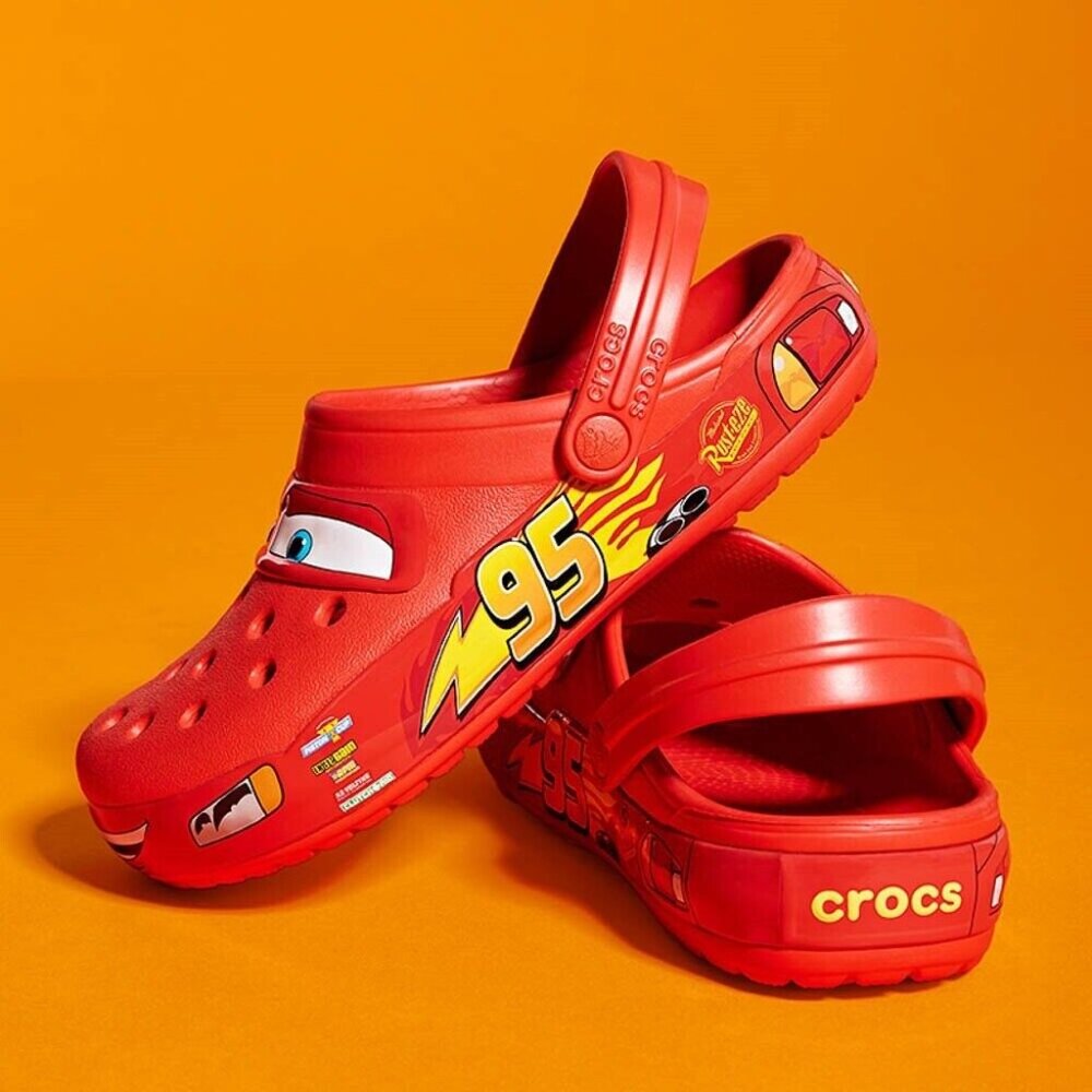 Crocs Unisex-Adult Disney Pixar Cars Lightning McQueen Clog  NWT